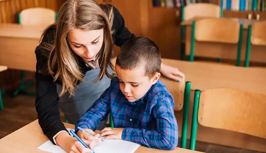 Best Education Consultant in UK | RAY Education
